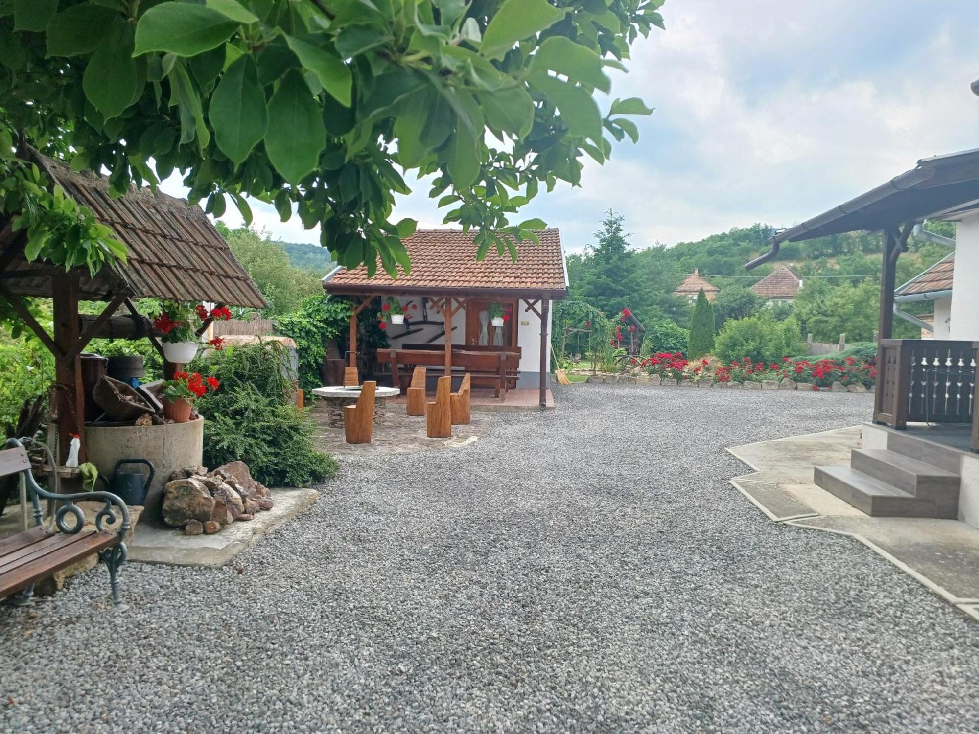 Kazsimer Vendeghaz Erdohorvati Exterior foto